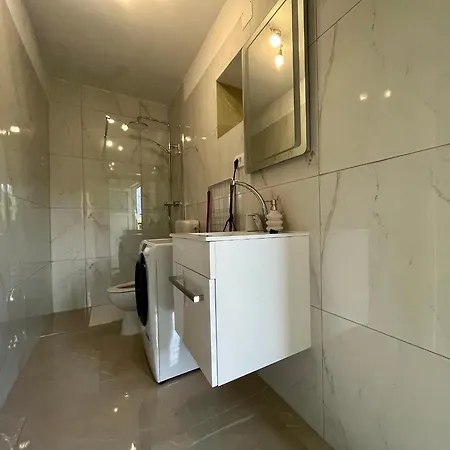 Pearl Apartment